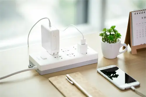 上海大学周洪娟简介